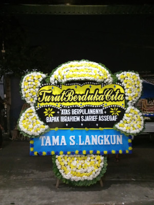 Papan Bunga Duka di Kepulauan Mentawai